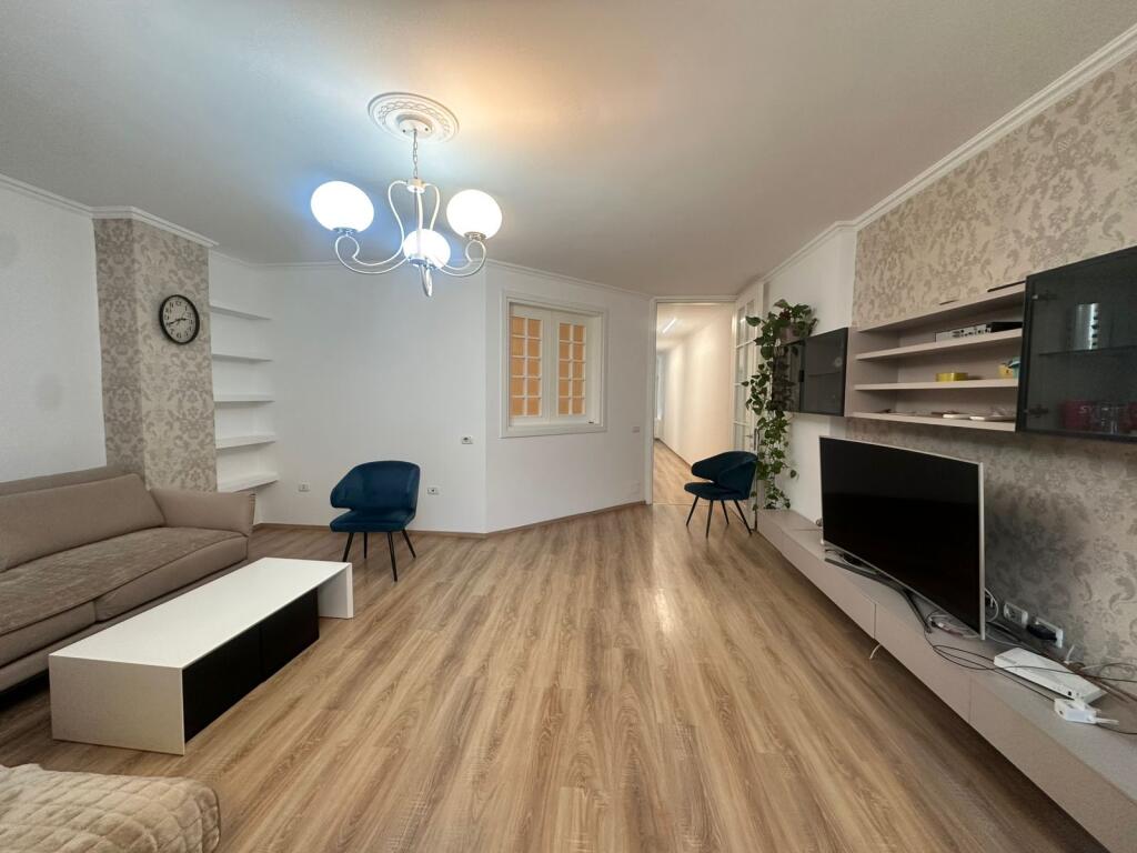 Apartament 3+1+2 tualete+1 depo