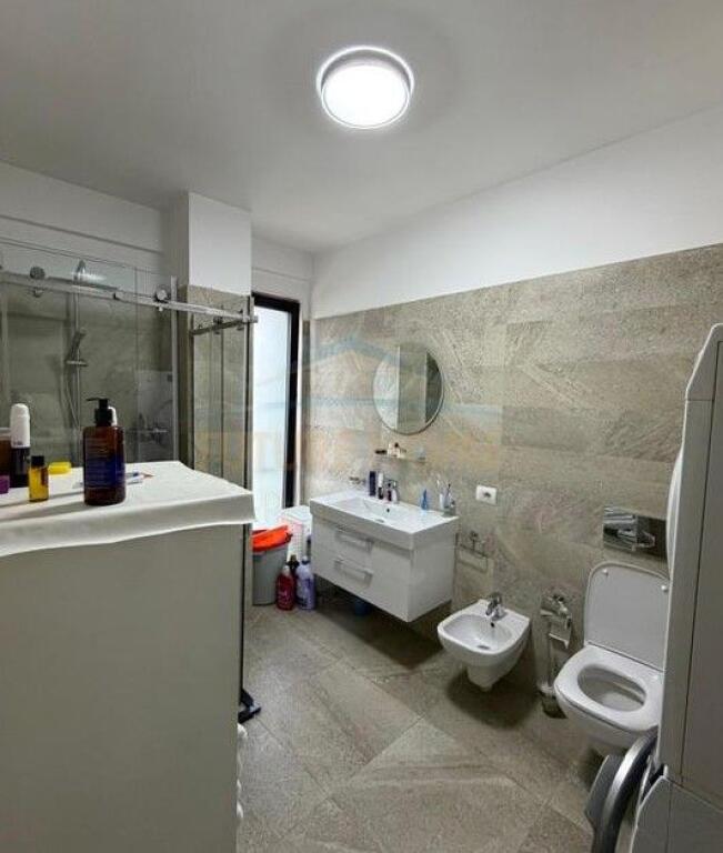 For sale, Apartment 3+1+2+2 Parking Spaces, Elbasan Street, Tirana