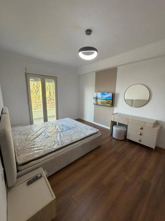 🏡 Shitet Apartament 2+1 me Verandë | Pamje Deti | Shkëmbi i Kavajës