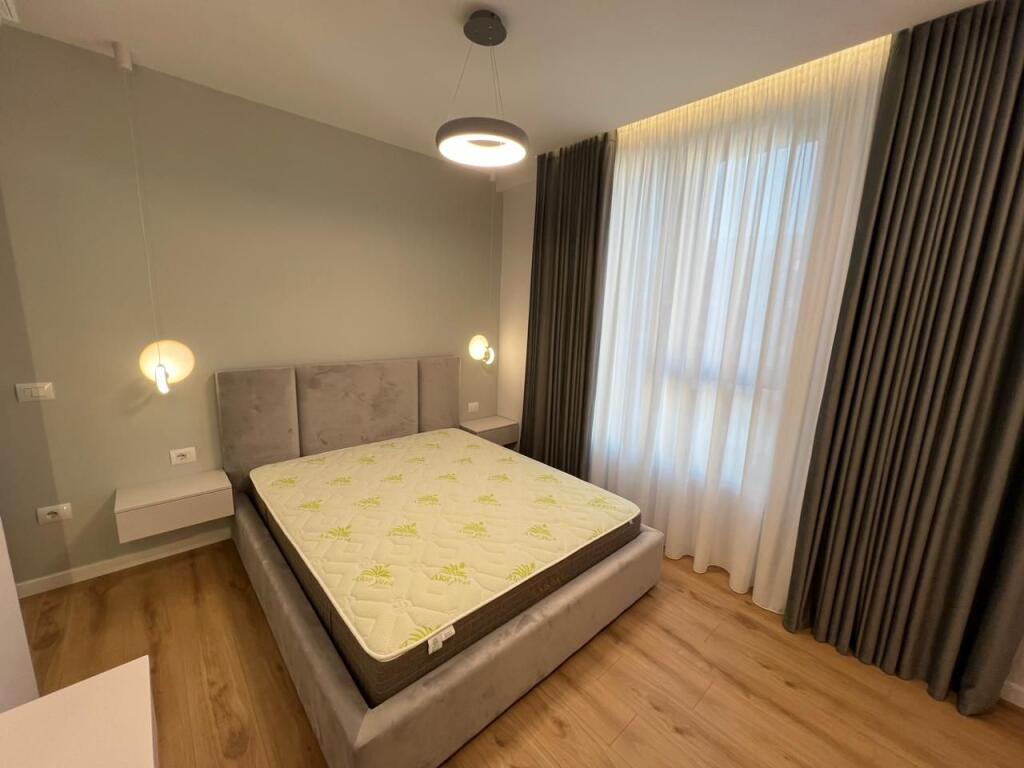 APARTAMENT 2+1 ME POST PARKIMI PER QERA TEK BULEVARDI RI!