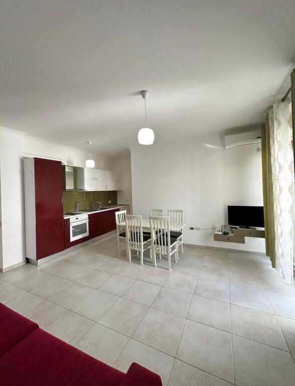 Shitet apartament 1+1 te Gjiri i Lalzit prane kompleksit "Insifa".