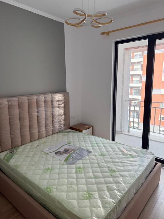 Jepet me qera apartament 1+1 te Urban Gate në Astir!