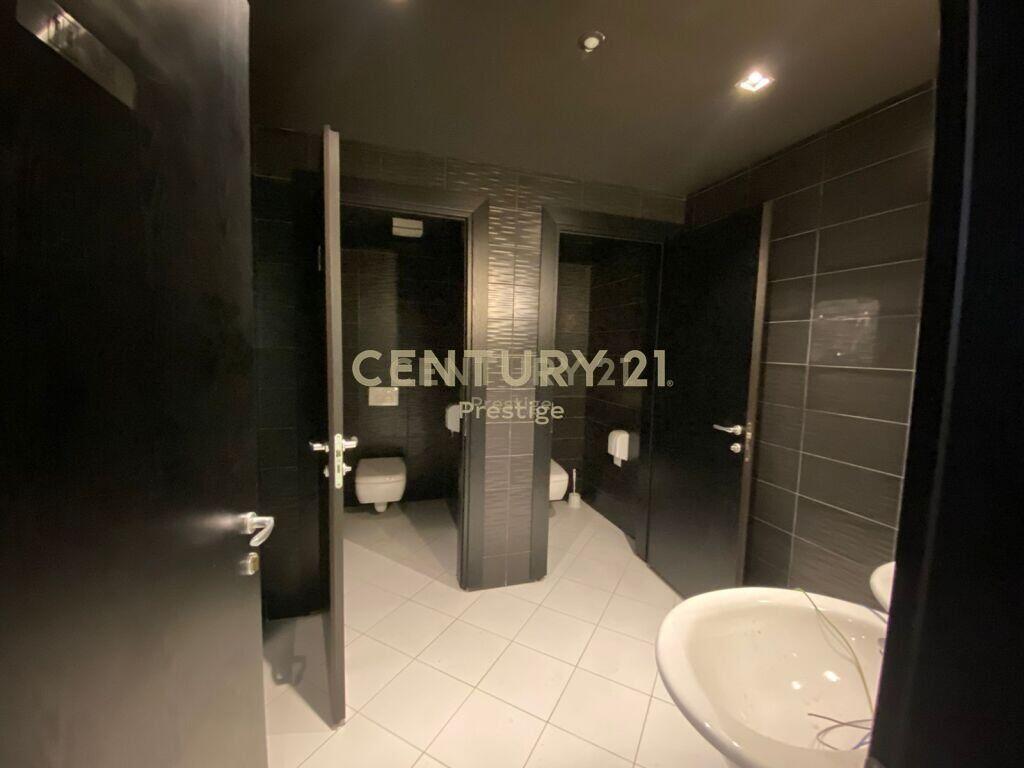 BAR-RESTAURANT SPACE FOR RENT, LOCATED IN ASTIR, TIRANA!