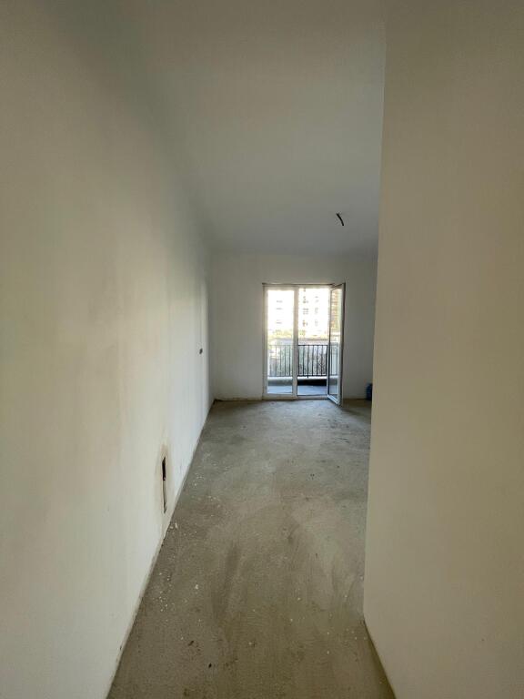 Shitet 1+1 faze perfundimtare