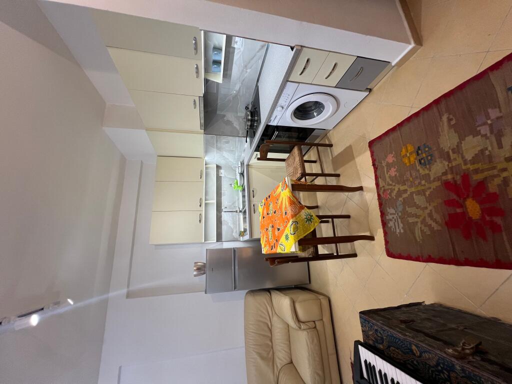 Jepet me Qera Apartament 1+1 ne Yzberishte