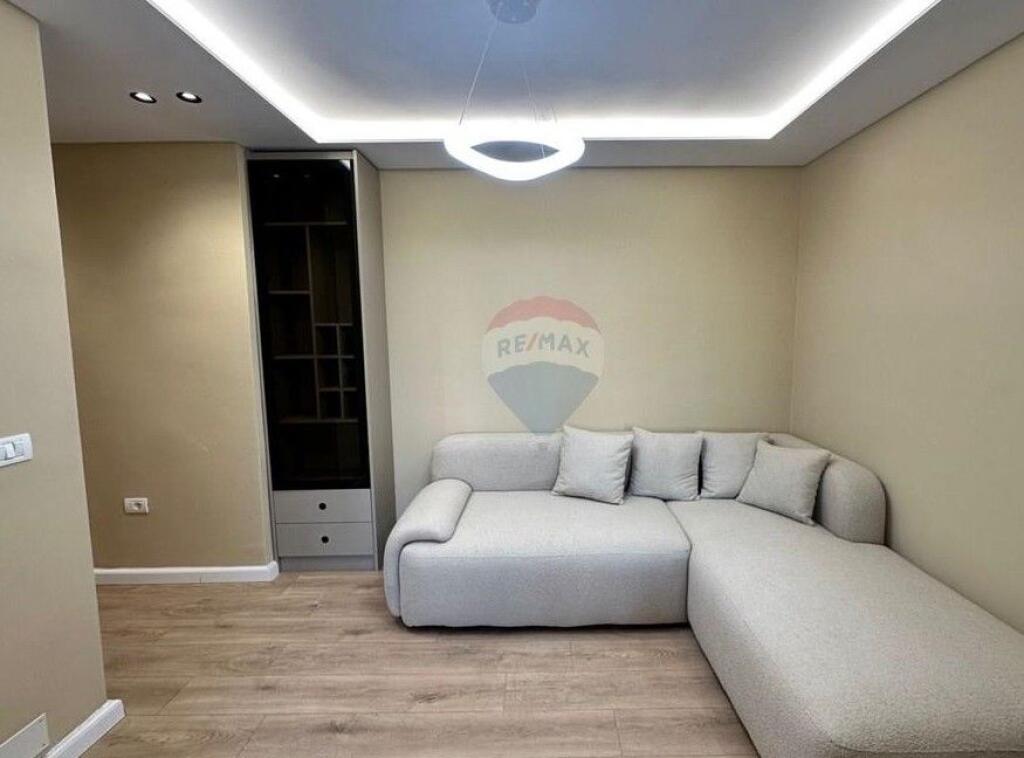 Shitet Apartament 1+1 i mobiluar te 21 Dhjetori (530471006-268)
