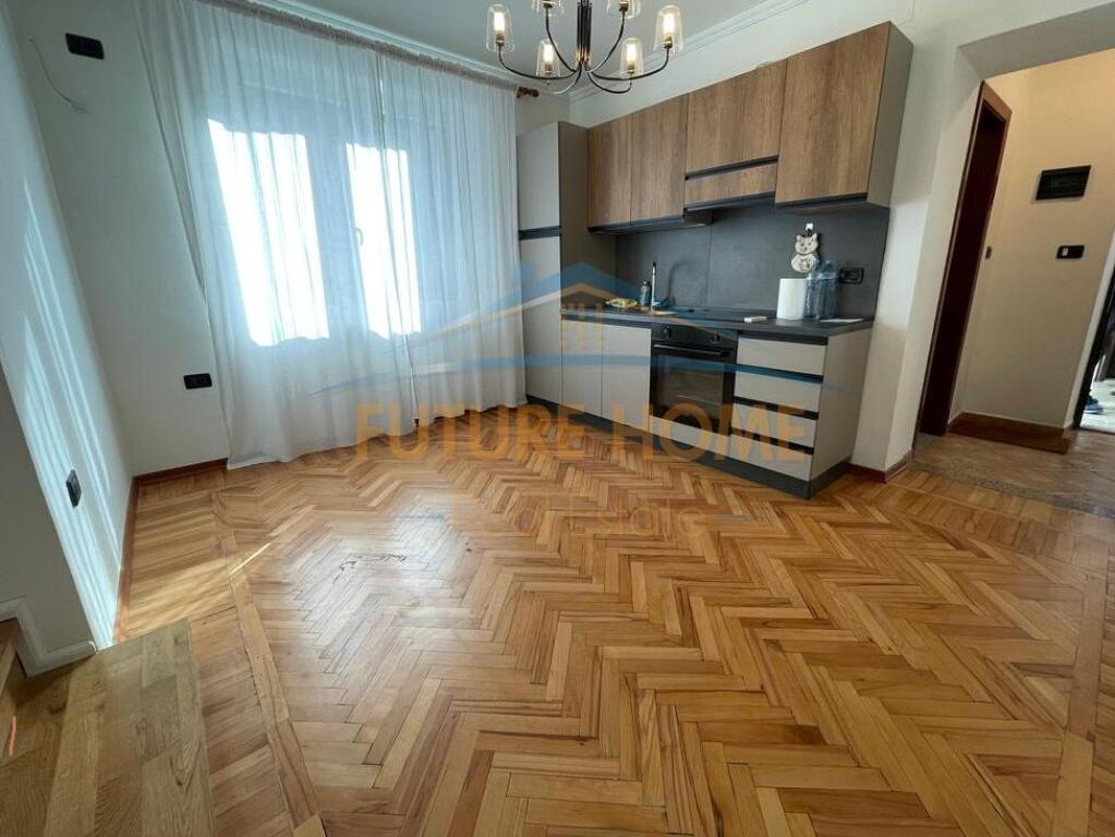 JEPET ME QERA 1+1+2 TALETE , RRUGA E ELBASANIT