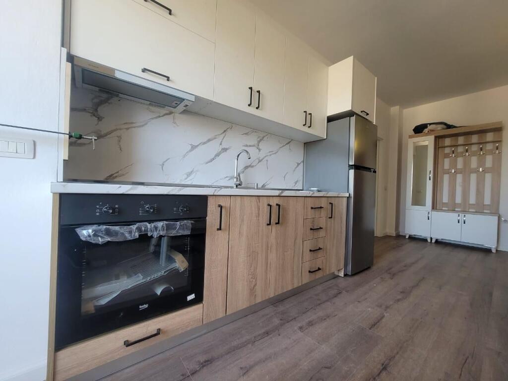 Shitet  apartment 1+1  ne Laprake 99 900 💶