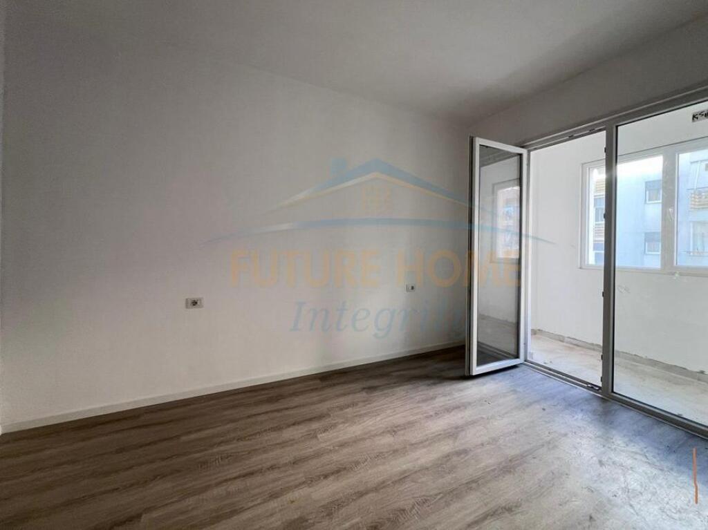 SHITET APARTAMENT 1+1 RRUGA DRITAN HOXHA, LAPRAKE