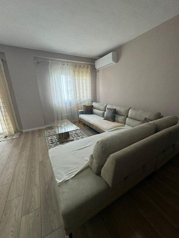 Qera, Apartament 2+1, Fresk