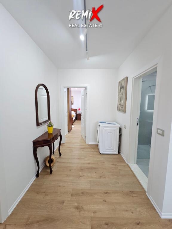 SHITET APARTAMENT 3+1 – ZONA E MARKATËS, DURRËS