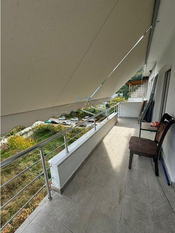 Qera, Apartament 2+1, Fresk