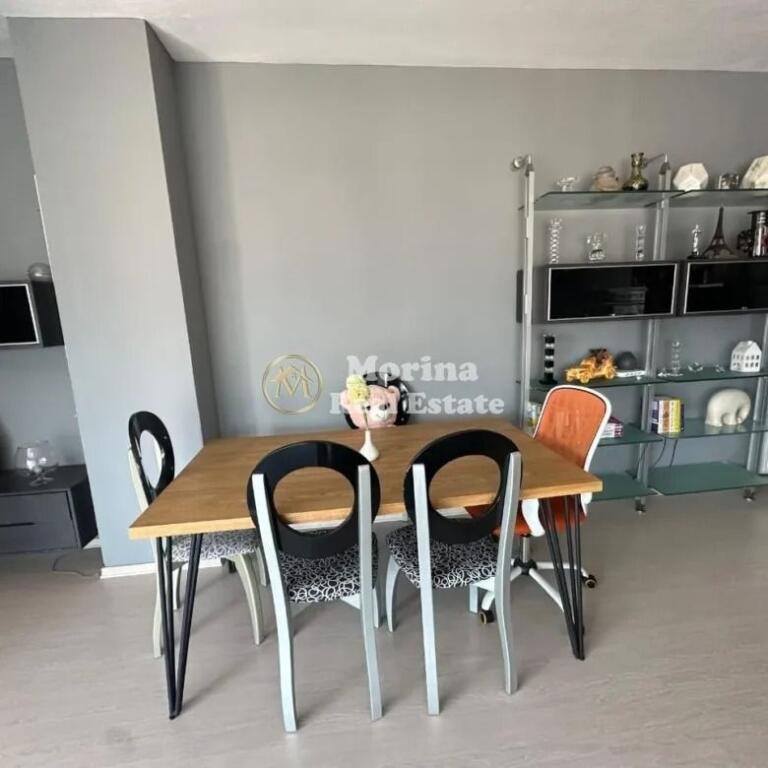 Rent | Apartment 2 + 1 | Commune of Paris | 800 €/month