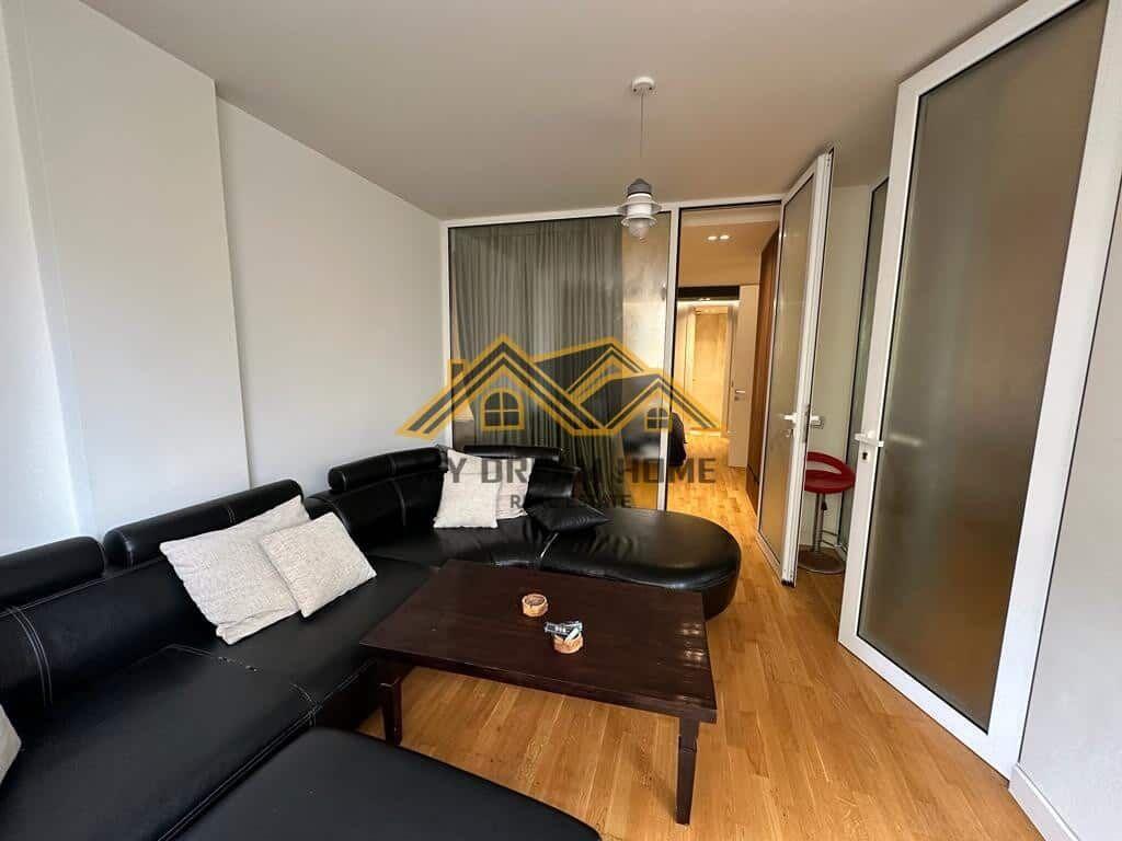 LUXURY APARTAMENT NE SHITJE