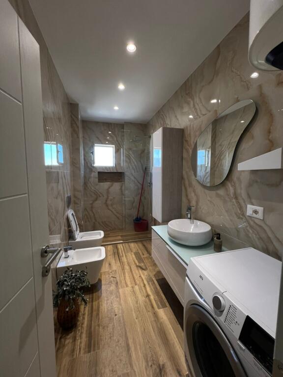 🏡 Apartament 2+1 me Qira – Rruga Irfan Tomini 🌆✨