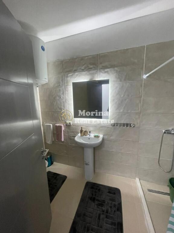 Qera, Apartament 3+1, 5 Maji , 600 Euro/Muaj