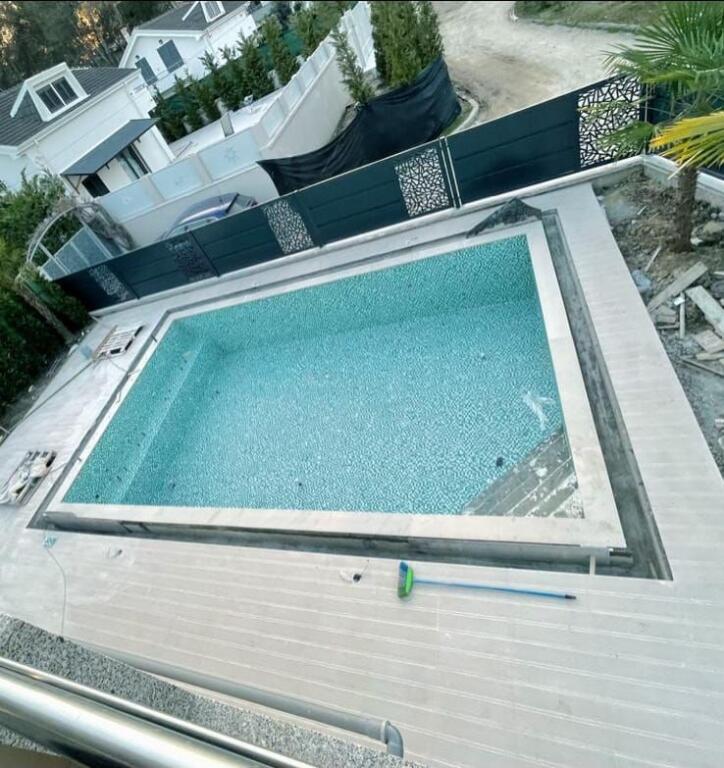 Shitet Vile tek Mali i Robit