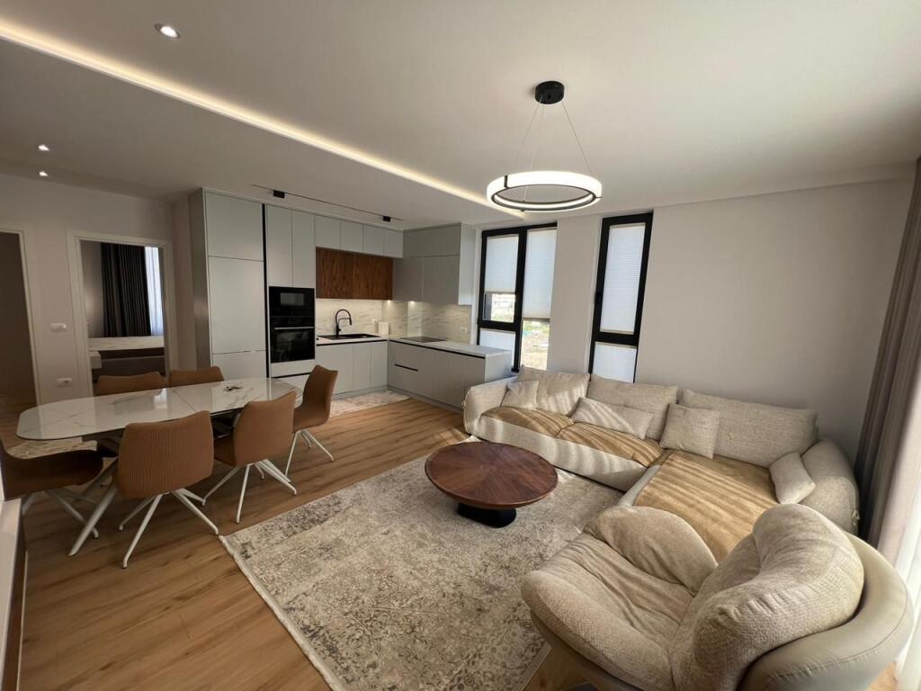 APARTAMENT 2+1 ME POST PARKIMI PER QERA TEK BULEVARDI RI!