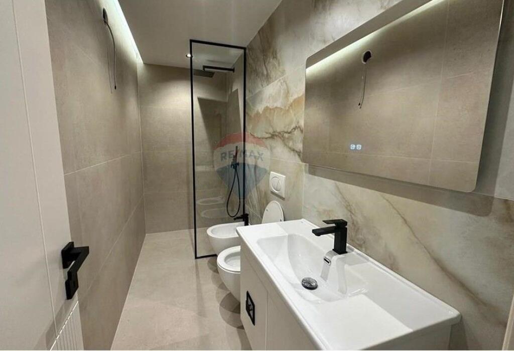 Apartament - Për Shitje - Rruga Muhamet Gjollesha, 21 Dhjetori, Tiranë ID: 530471006-267