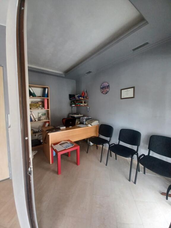 OFFICE + APARTMENT 2+1+2 FOR SALE