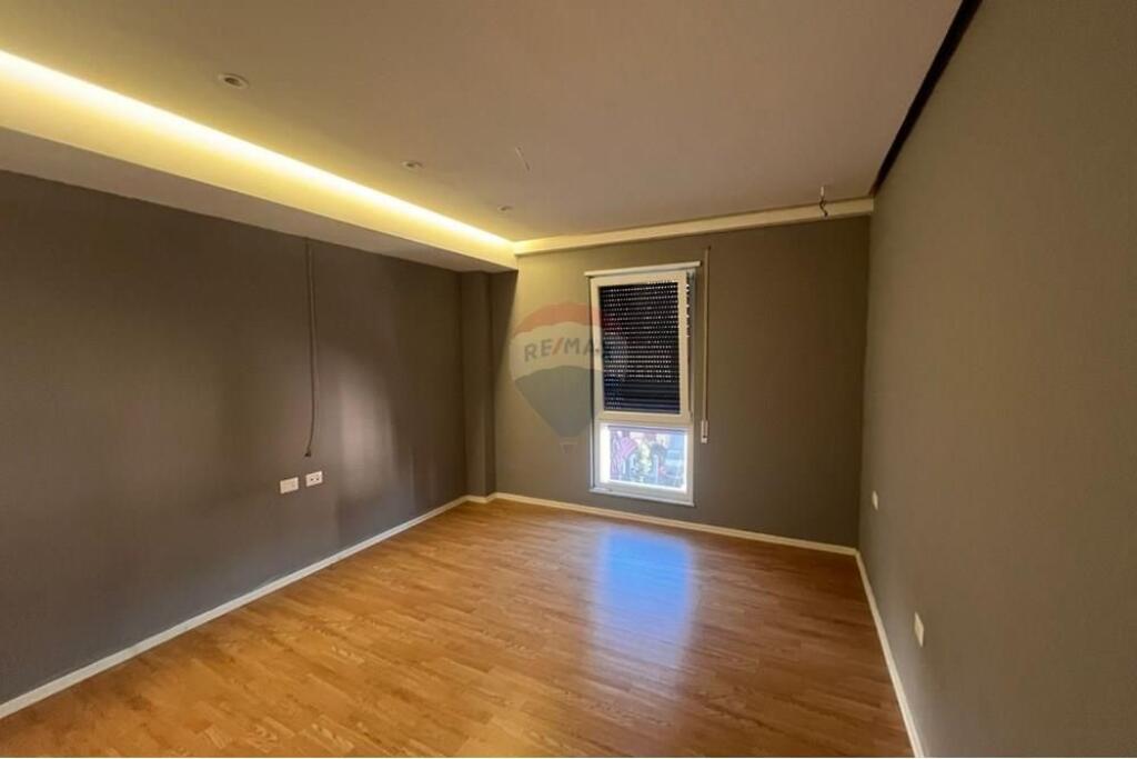 Office space on Dibra street