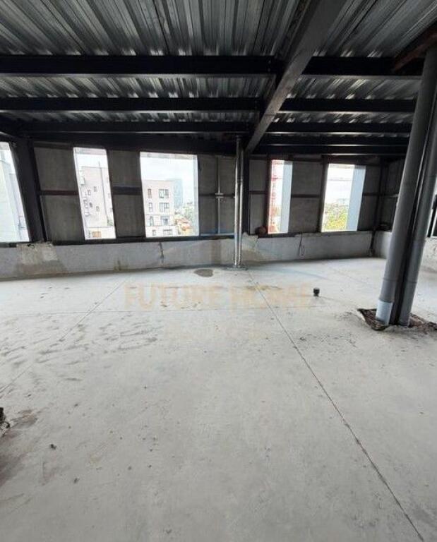 For sale, Apartment 3+1+2+2 Parking Spaces, Elbasan Street, Tirana