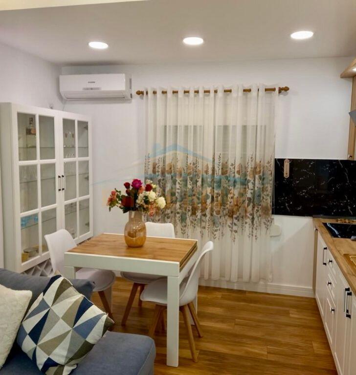 Qera, Apartament 1+1, Stadiumi Dinamo