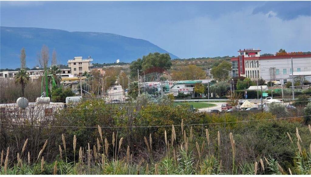 Ndërtesë 4-Katëshe në Shitje