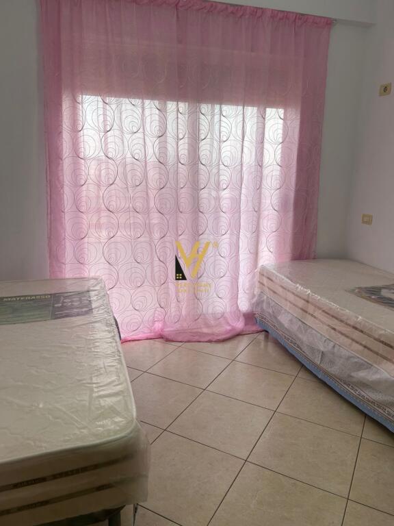 JEPET APARTAMENT 2+1+BLK ME QIRA TE RR.KONGRESI MANASTIRIT 55.000 LEKE