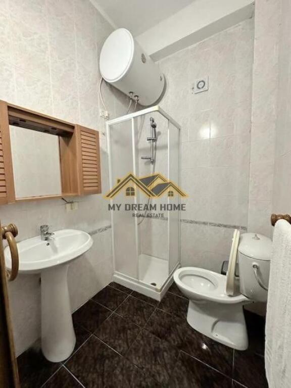 OKAZION SHITET PAPAFINGO 360m2 NE PLAZH, DURRES!