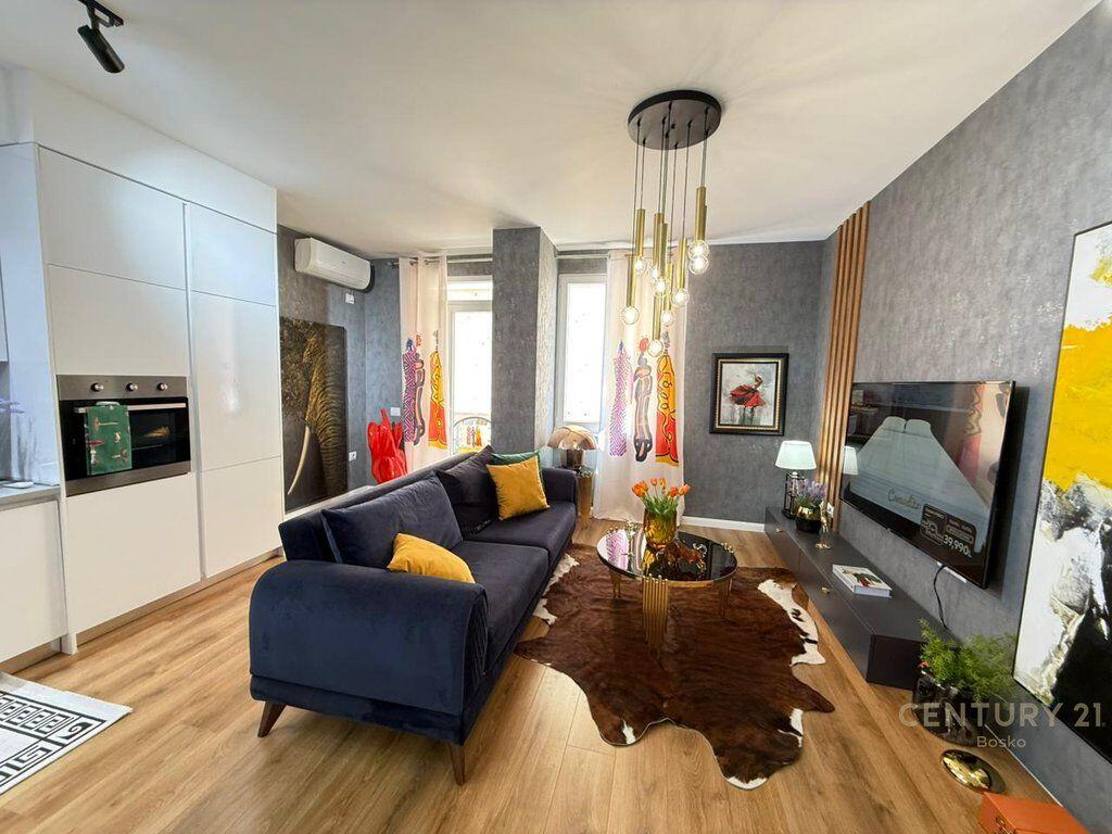 SUPER APARTMENT 1+1 FOR SALE AT 21 DHJETORI!!