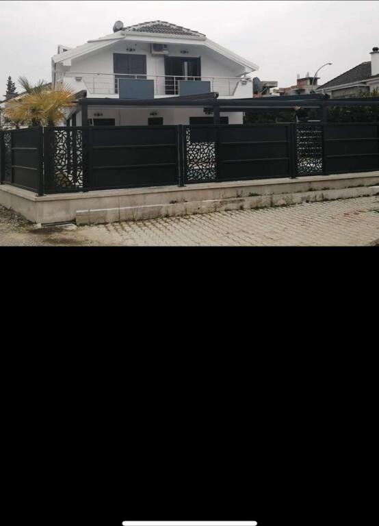 Shitet Vile tek Mali i Robit