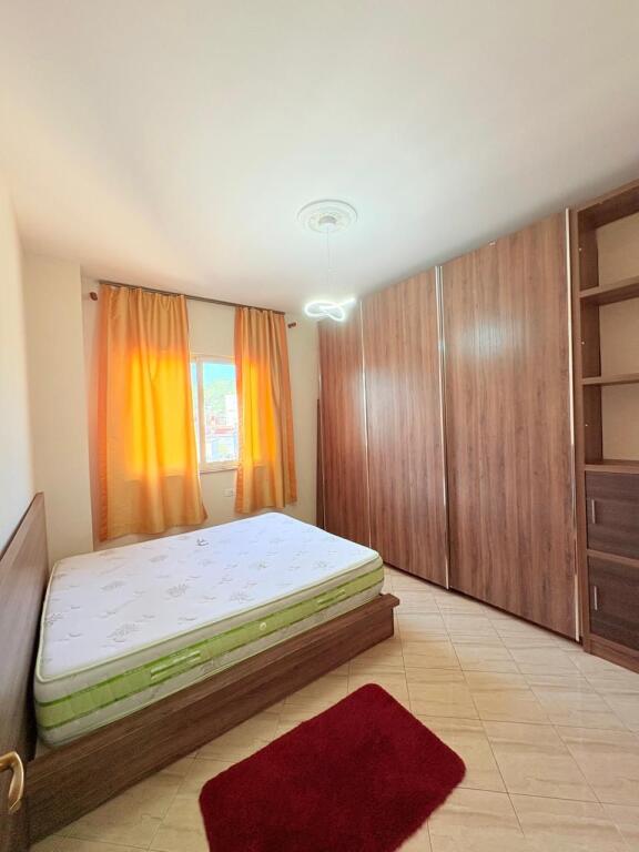 Jepet me Qira Apartament 1+1 perball Delijorgjit