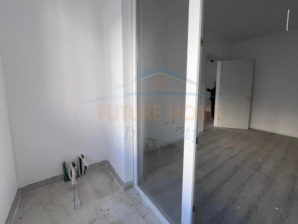 SHITET APARTAMENT 1+1 RRUGA DRITAN HOXHA, LAPRAKE