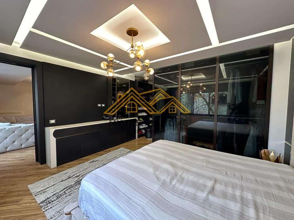 LUXURY APARTAMENT NE SHITJE