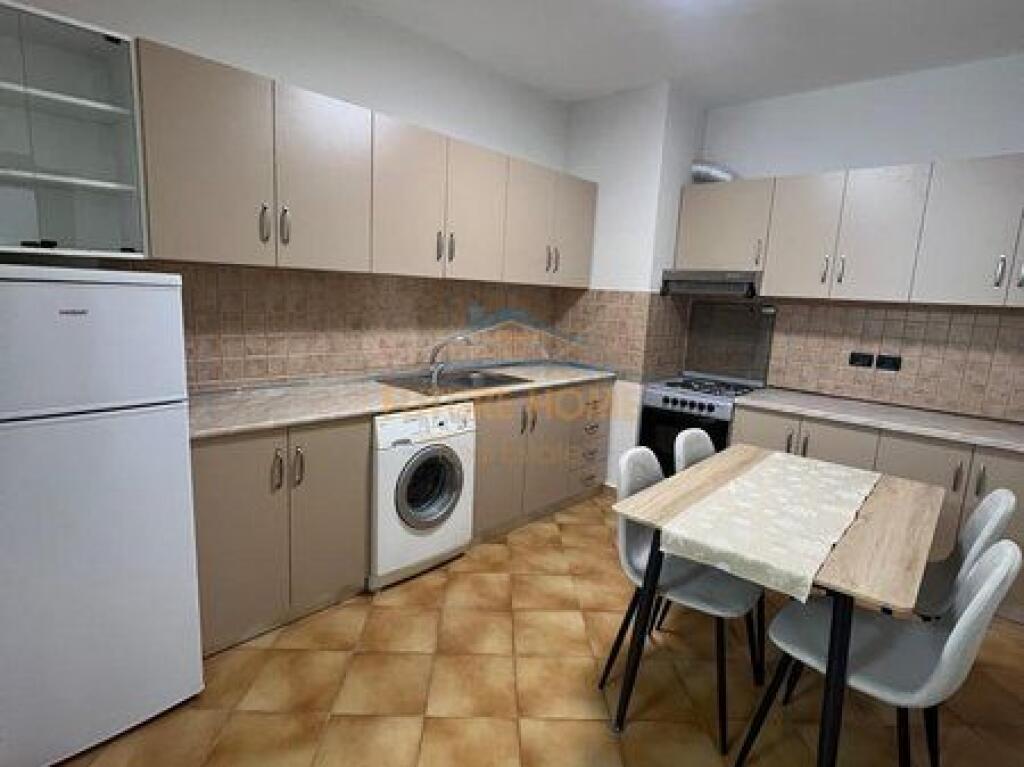 Qera, Apartament 1+1, Bllok, Tirane.