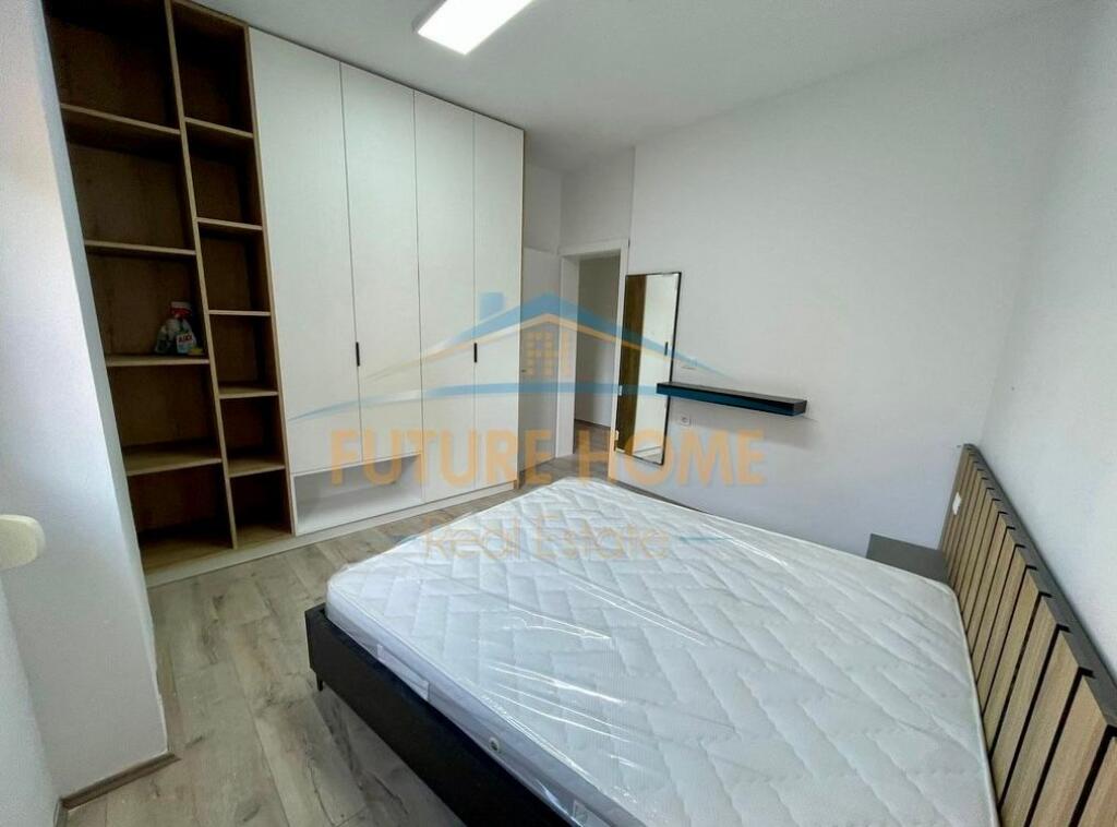 Qira, Apartament 1+1, Myslym Shyr