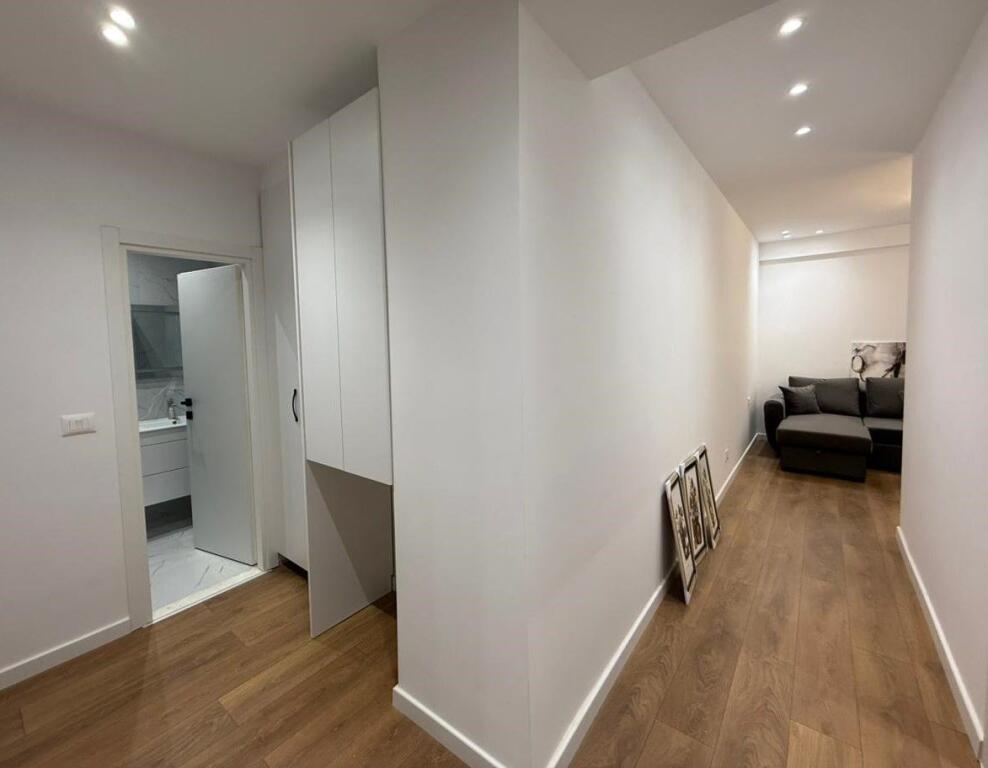 Apartament 1+1 Ne Shitje - Komuna e Parisit