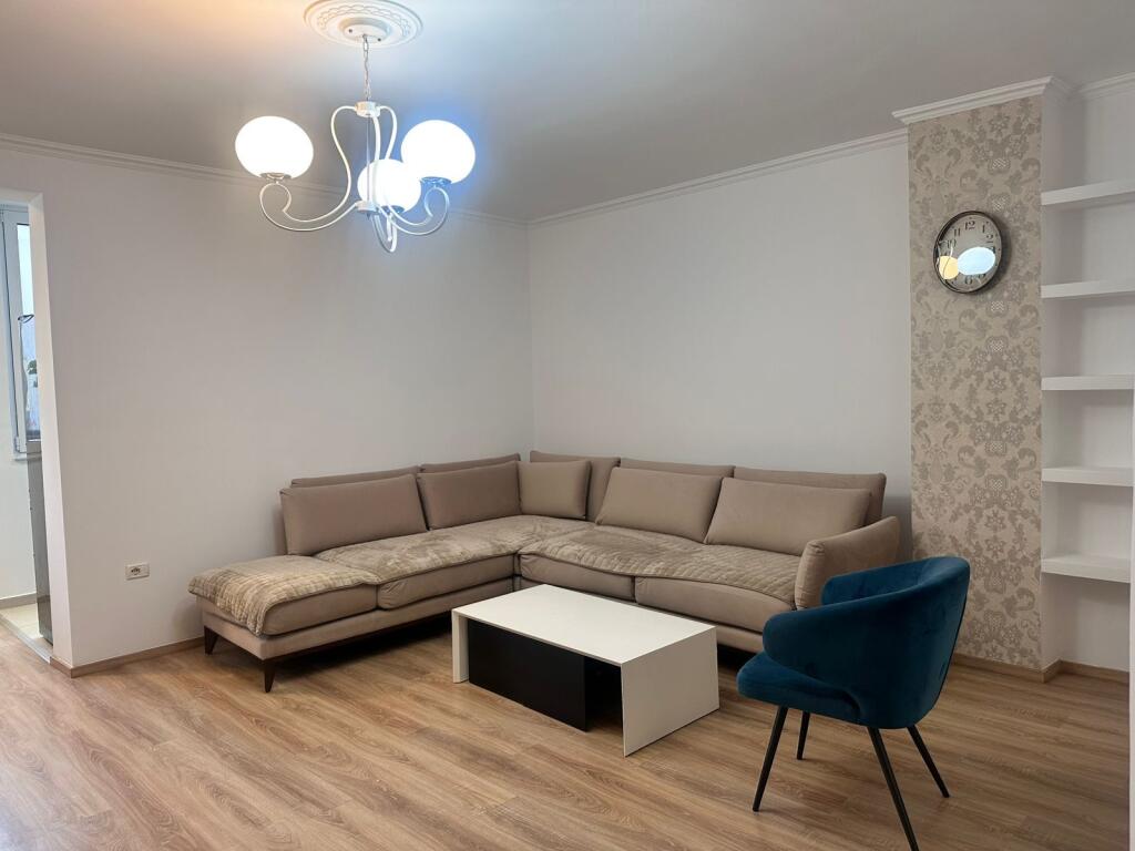Apartament 3+1 plus Depo ne qender te Tiranes