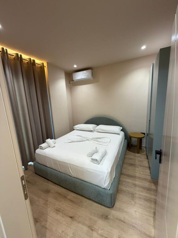 Apartament me Qira Afatgjatë — Rezidencë e Qetë, e Mobiluar së Fundmi