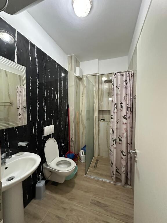 Shitet apartament 1+1 te Gjiri i Lalzit prane kompleksit "Insifa".