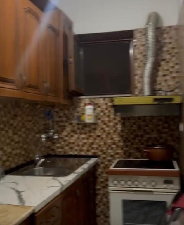 Apartament 1+1, Rruga Elbasanit!