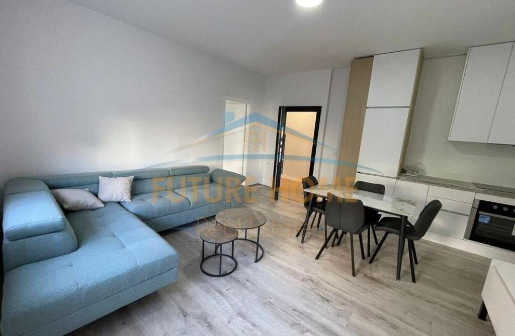 Apartament me qera 1+1, Myslym Shyri