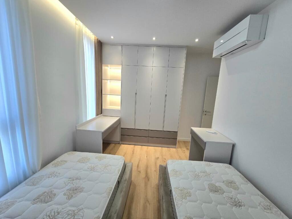 *Apartament 2+1+2+Parking Me Qira | Bulevardi i Ri*