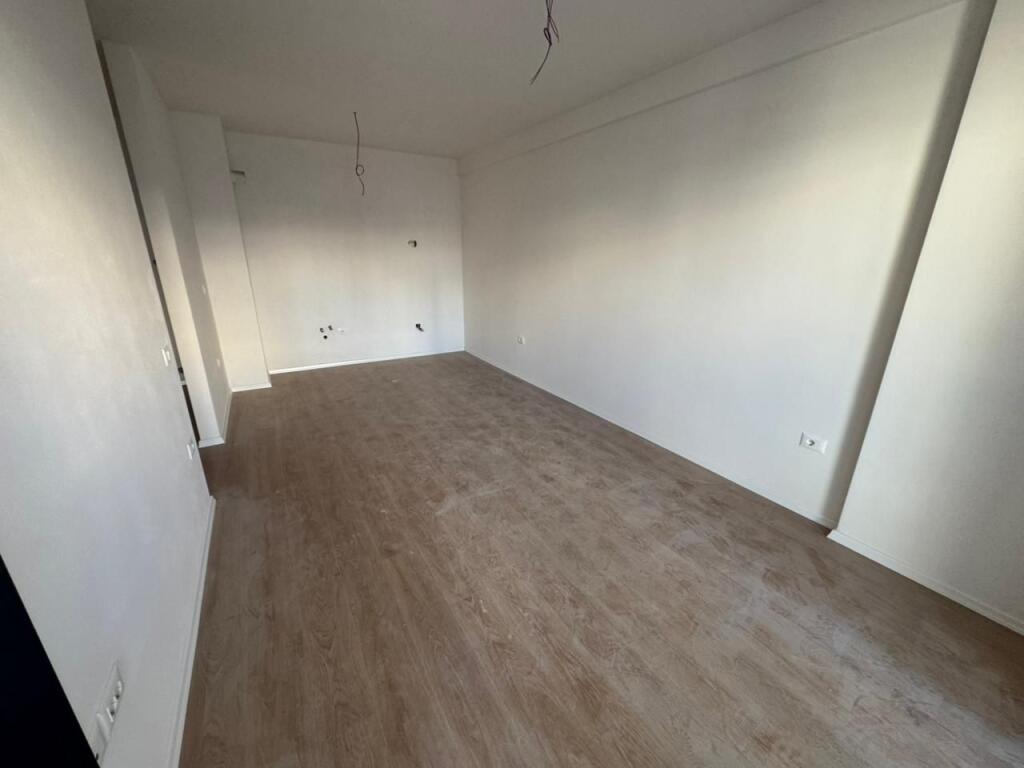 📣 Shitet Apartament 1+1 📍 Adresa: Astir, Bulevardi i Ri💶 Çmimi: 110,000 €