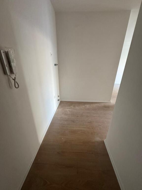 📣 Shitet Apartament 1+1 📍 Adresa: Astir, Bulevardi i Ri💶 Çmimi: 110,000 €