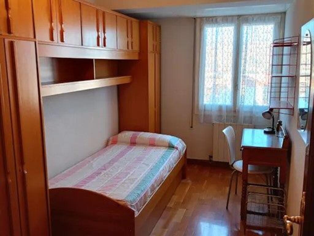 Villa in Affitto 2+1 Vicino a Kodra e Priftit (ID BV22533) Tirana