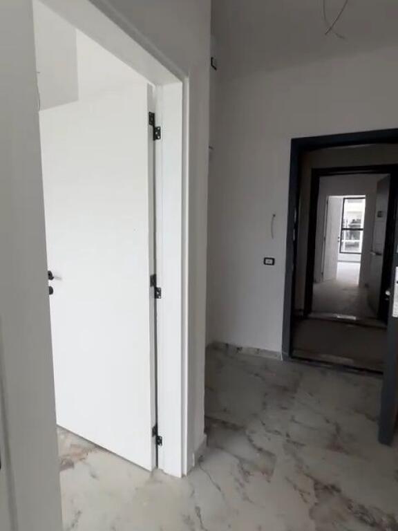 SHITET APARTAMENT 1+1 TEK REZIDENCA LIBURNA, PISHAT E BUTA