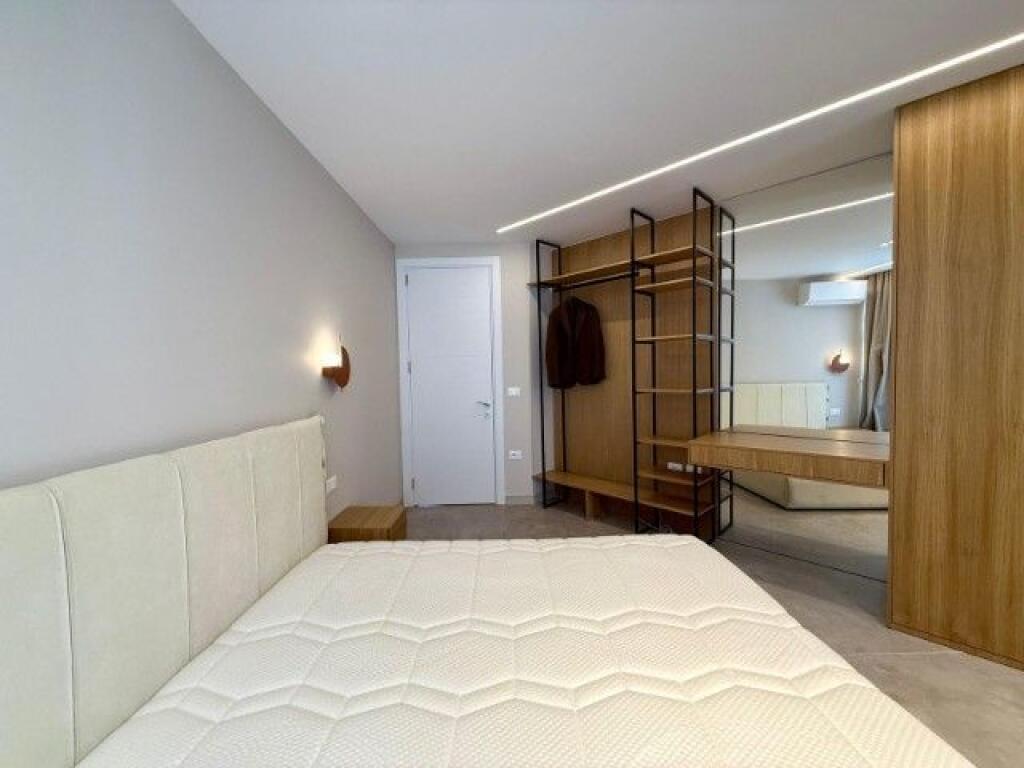 Jepet apartament me qera 2+1