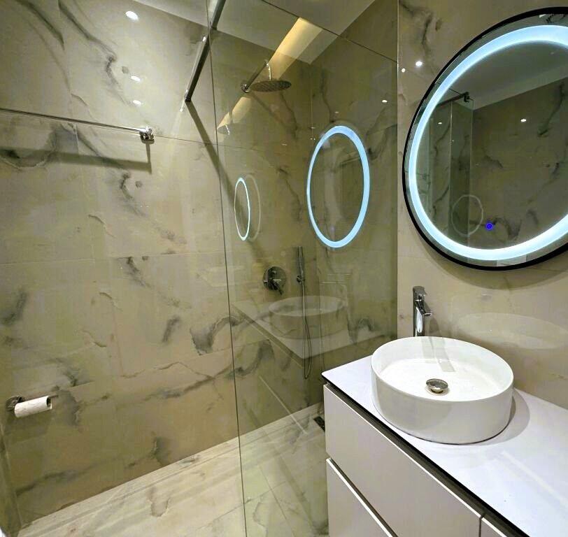 APPARTAMENTO 2+1+POSTO AUTO A KODRA E DIELLIT !